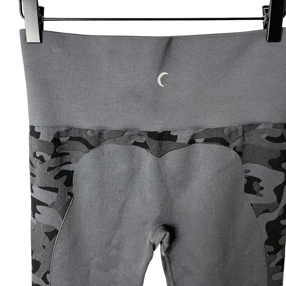 Zyia Active Performance High Rise Leggings Gray Camo Size Medium Athletic - Picture 6 of 7